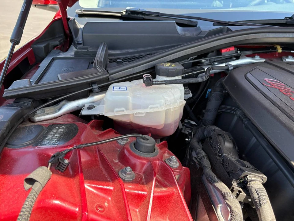 2018 Alfa Romeo Giulia - Image 17 of 23