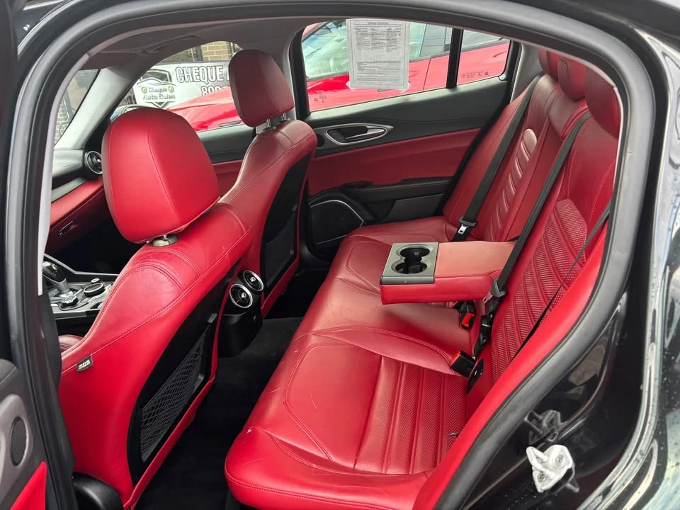 2018 Alfa Romeo Giulia - Image 5 of 14