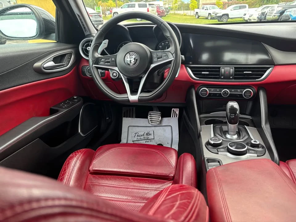 2018 Alfa Romeo Giulia - Image 7 of 14