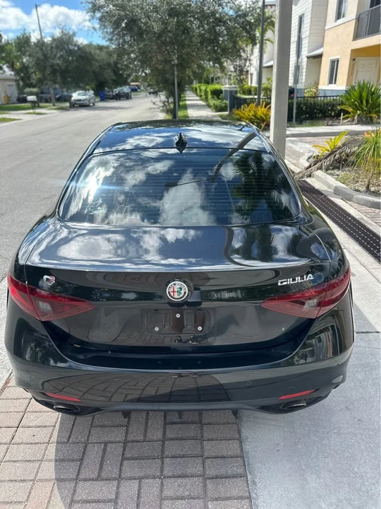 2018 Alfa Romeo Giulia - Image 7 of 14