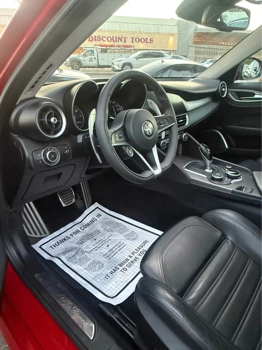 2018 Alfa Romeo Giulia - Image 2 of 5