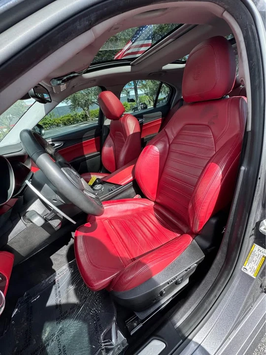 2018 Alfa Romeo Giulia - Image 7 of 19