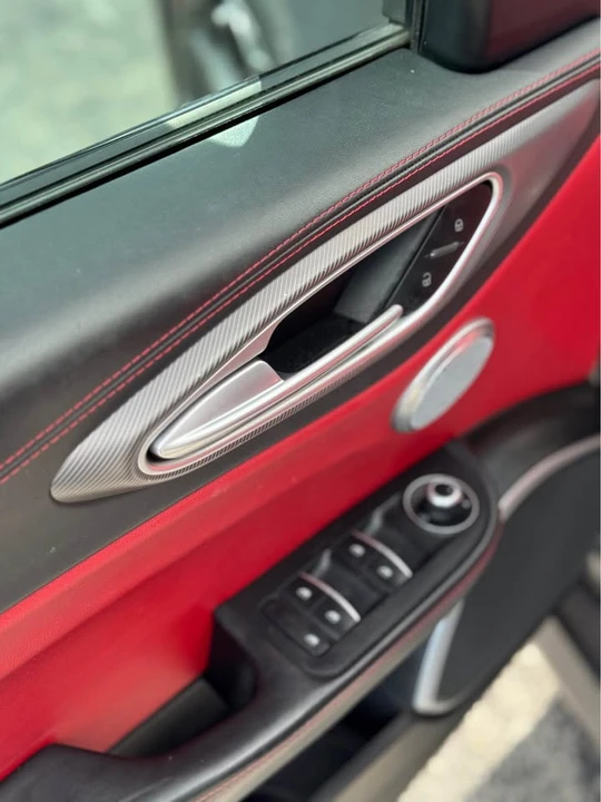 2018 Alfa Romeo Giulia - Image 8 of 19
