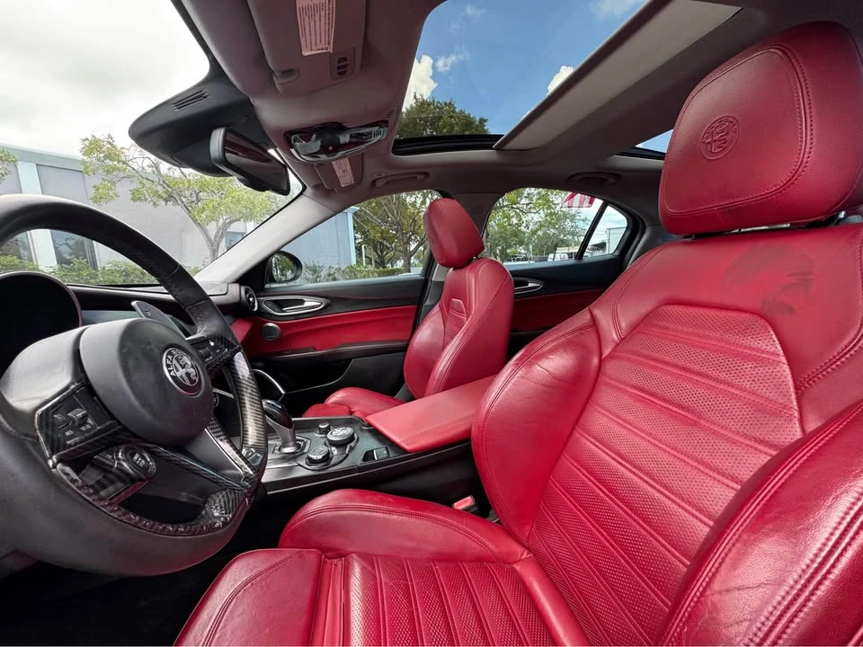 2018 Alfa Romeo Giulia - Image 10 of 12