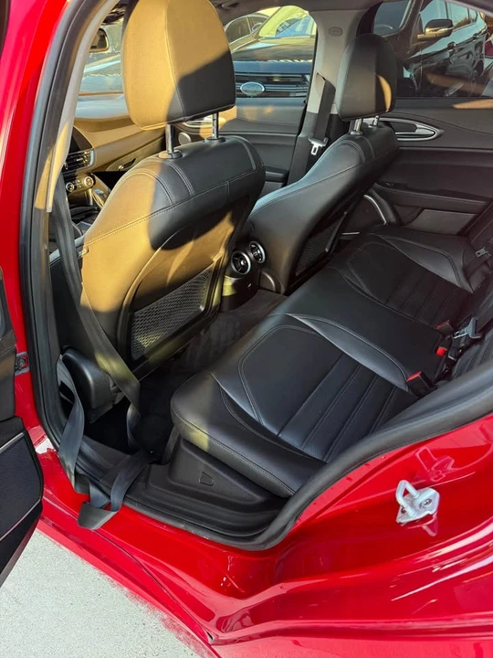 2018 Alfa Romeo Giulia - Image 4 of 7
