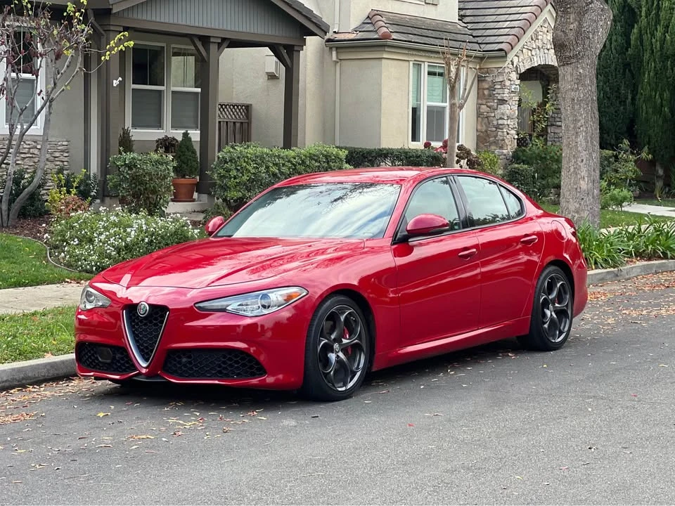 2018 Alfa Romeo Giulia - Image 7 of 18
