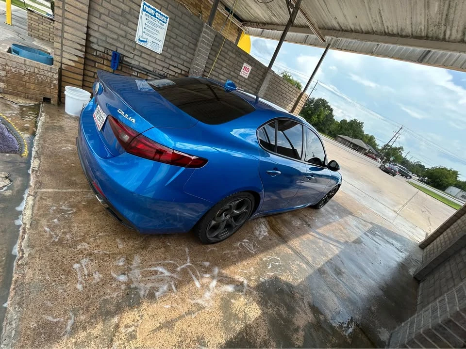 2018 Alfa Romeo Giulia - Image 5 of 5