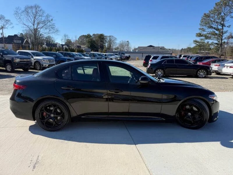 2018 Alfa Romeo Giulia - Image 4 of 9