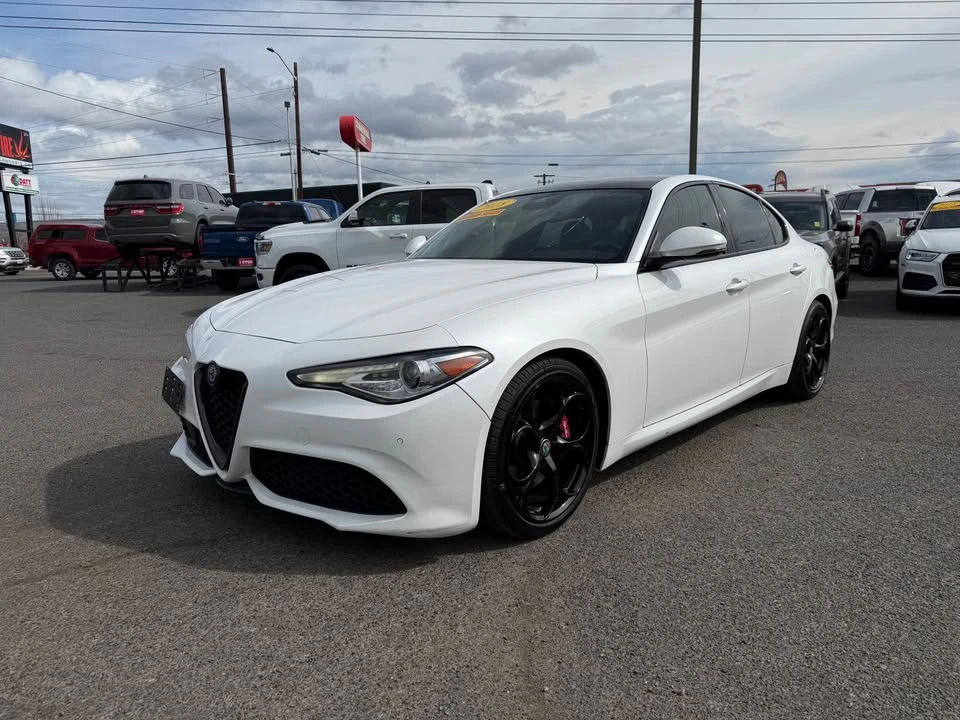 2018 Alfa Romeo Giulia - Image 3 of 11