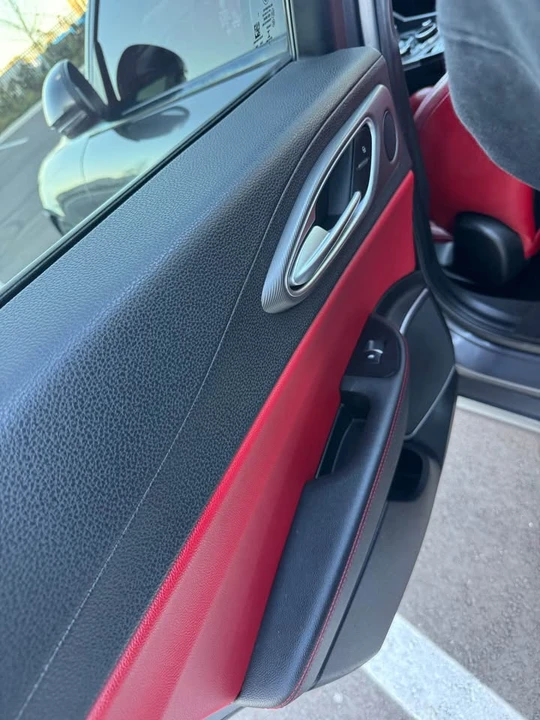 2018 Alfa Romeo Giulia - Image 14 of 20