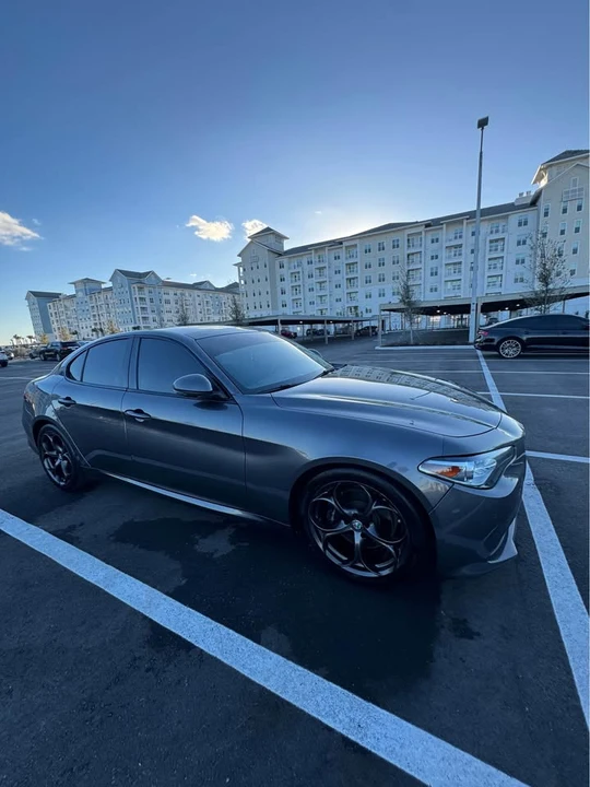 2018 Alfa Romeo Giulia - Image 7 of 20