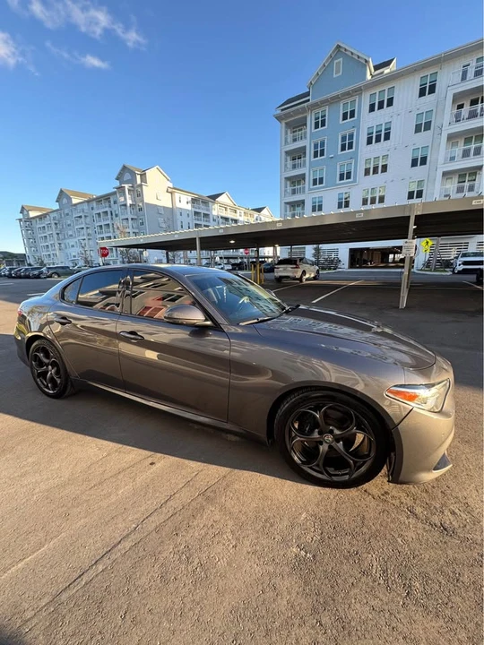 2018 Alfa Romeo Giulia - Image 5 of 20