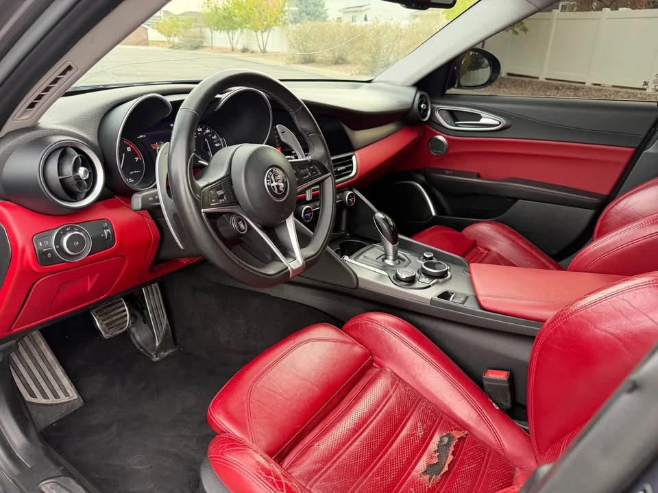 2018 Alfa Romeo Giulia - Image 9 of 19