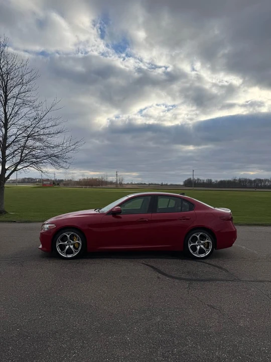 2018 Alfa Romeo Giulia - Image 2 of 20