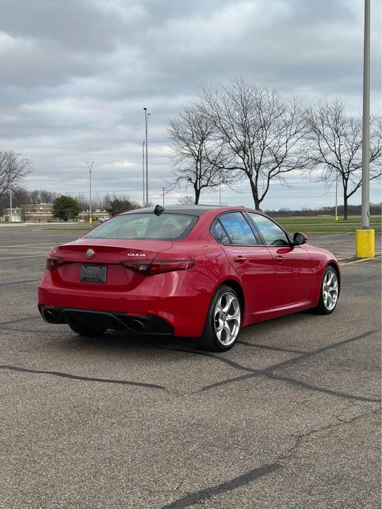 2018 Alfa Romeo Giulia - Image 5 of 20