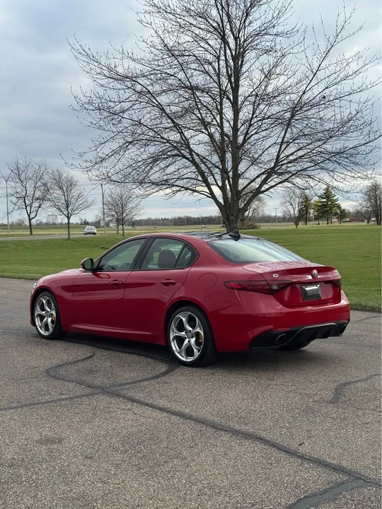 2018 Alfa Romeo Giulia - Image 3 of 20