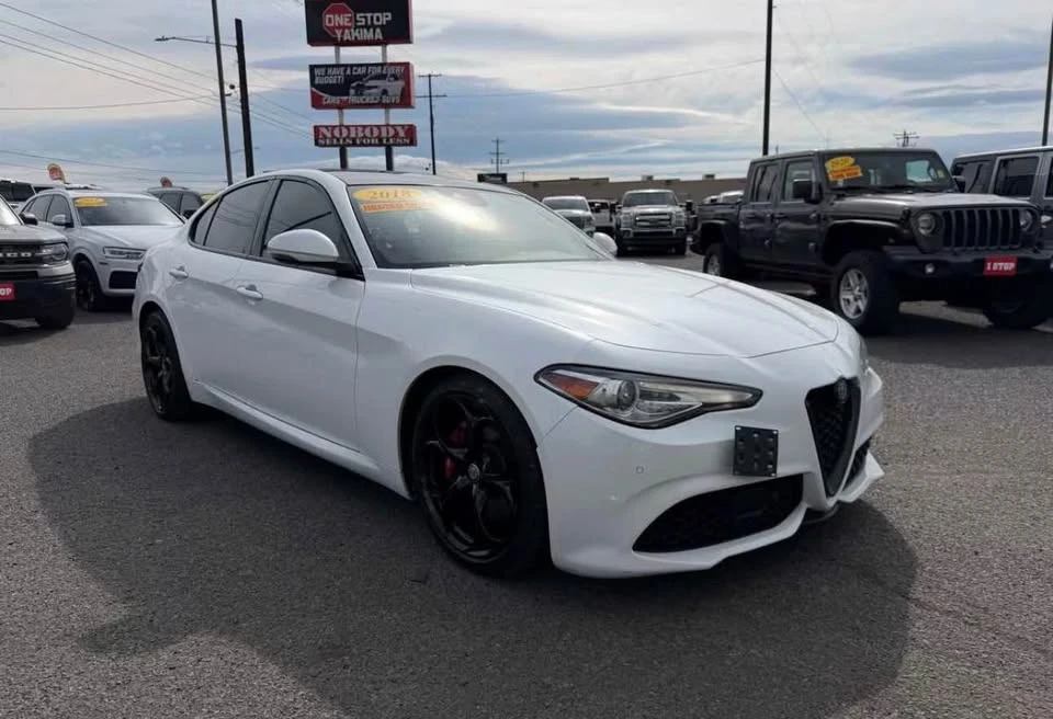2018 Alfa Romeo Giulia - Image 2 of 11