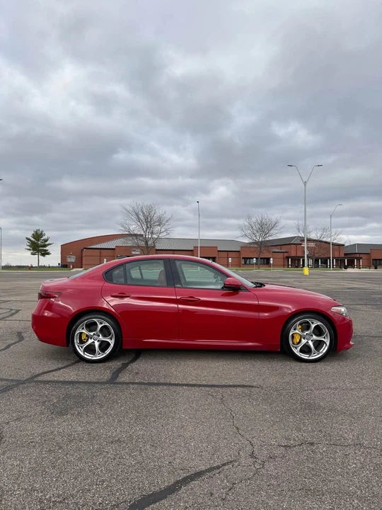 2018 Alfa Romeo Giulia - Image 6 of 20