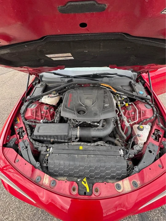 2018 Alfa Romeo Giulia - Image 9 of 20