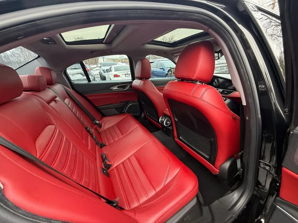 2018 Alfa Romeo Giulia - Image 20 of 20