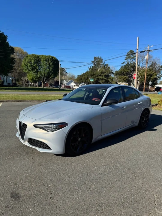 2018 Alfa Romeo Giulia - Image 3 of 19