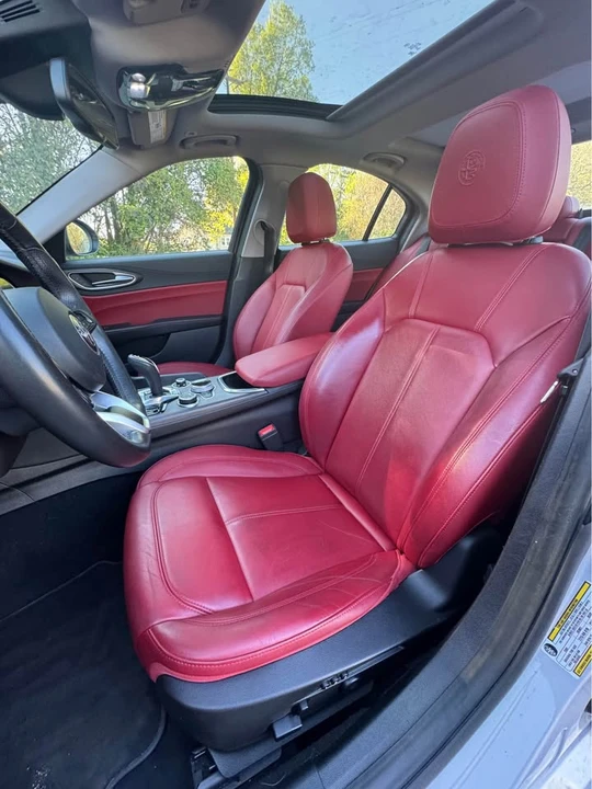 2018 Alfa Romeo Giulia - Image 8 of 19