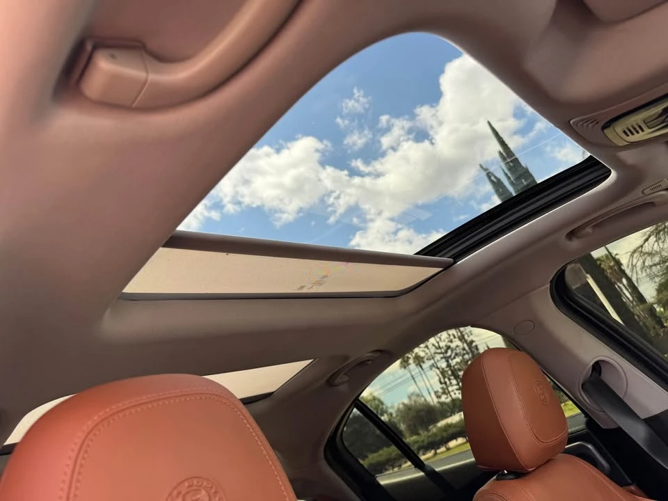 2018 Alfa Romeo Giulia - Image 11 of 17