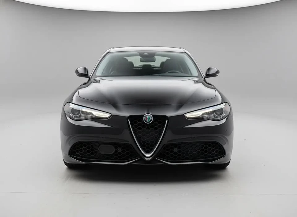 2018 Alfa Romeo Giulia - Image 3 of 20