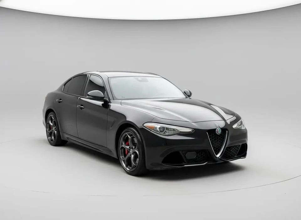 2018 Alfa Romeo Giulia - Image 2 of 20