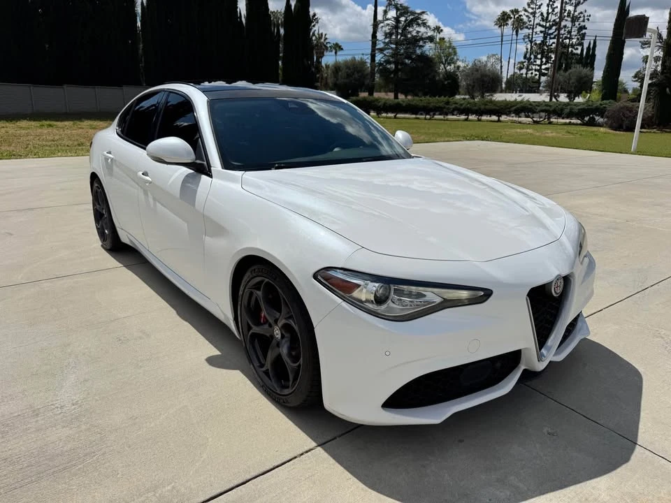2018 Alfa Romeo Giulia - Image 3 of 17