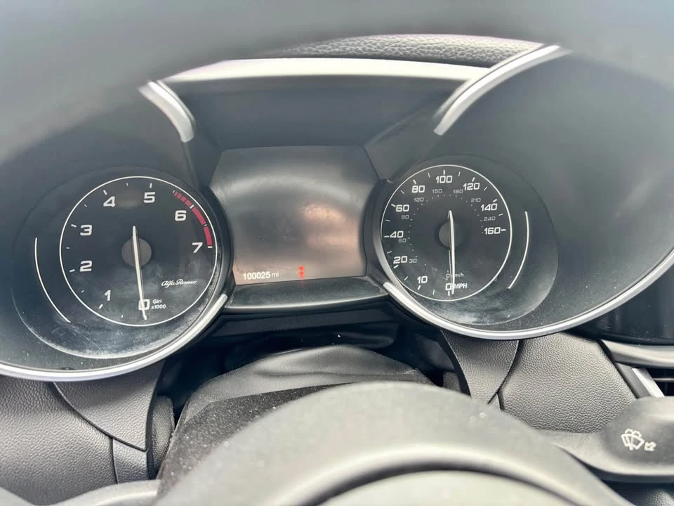 2018 Alfa Romeo Giulia - Image 6 of 7