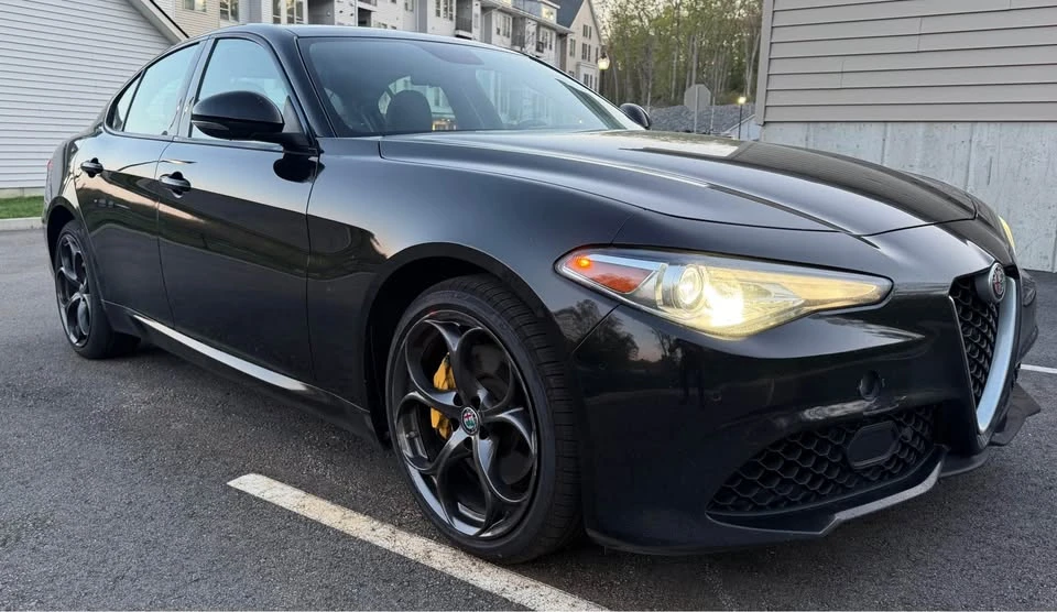 2018 Alfa Romeo Giulia - Image 5 of 10