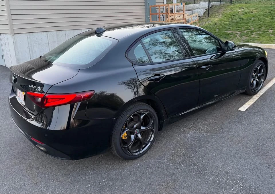2018 Alfa Romeo Giulia - Image 4 of 10