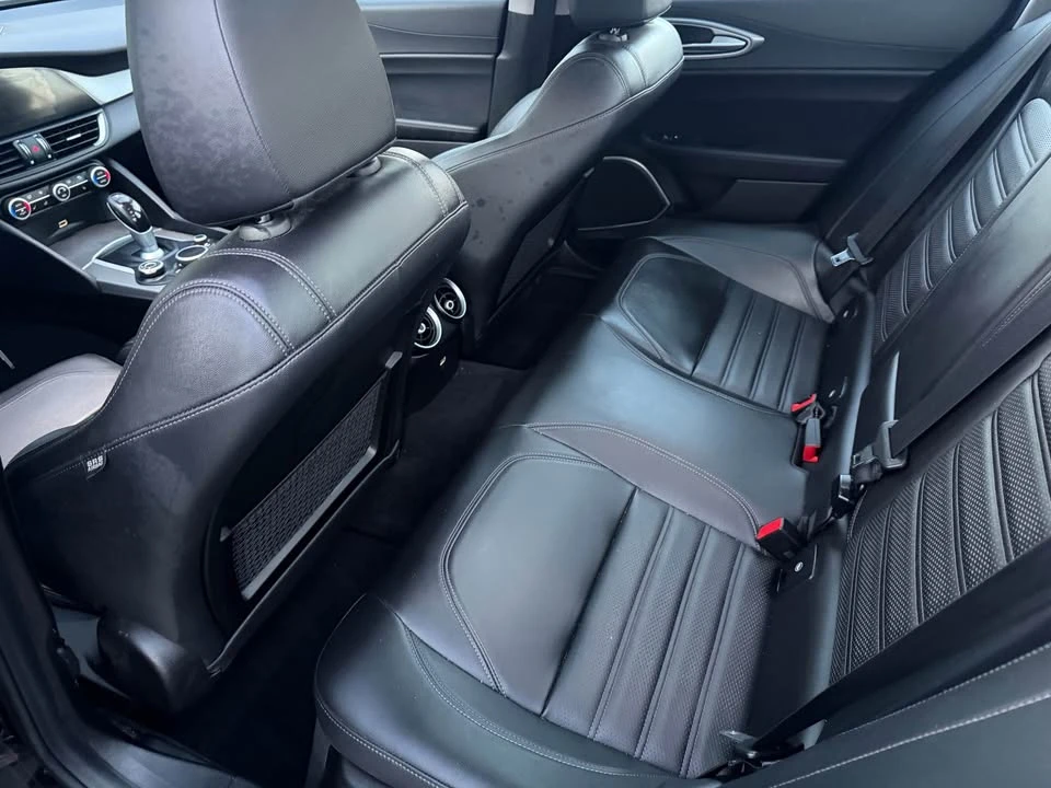2018 Alfa Romeo Giulia - Image 7 of 10