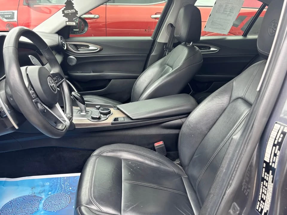 2018 Alfa Romeo Giulia - Image 4 of 7