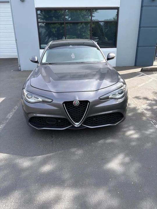 2018 Alfa Romeo Giulia - Image 5 of 9