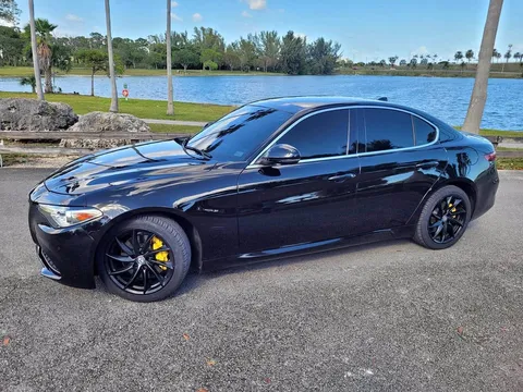 2018 Alfa Romeo Giulia Ti Sport Sedan 4D