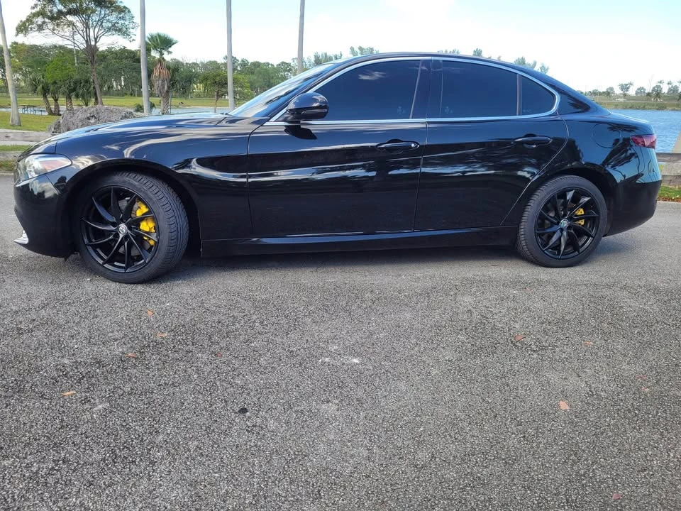 2018 Alfa Romeo Giulia - Image 8 of 13