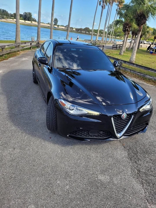 2018 Alfa Romeo Giulia - Image 2 of 13