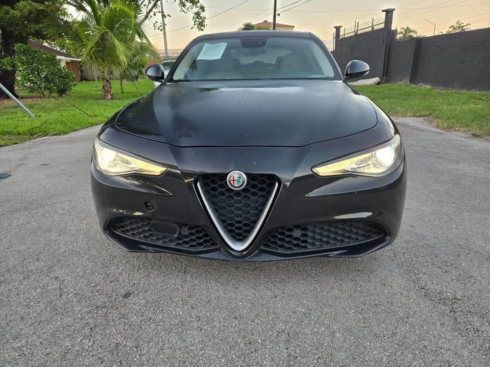 2018 Alfa Romeo Giulia - Image 6 of 12