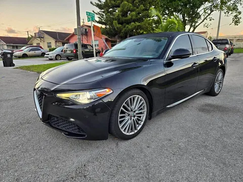 2018 Alfa Romeo Giulia Ti Sport Sedan 4D