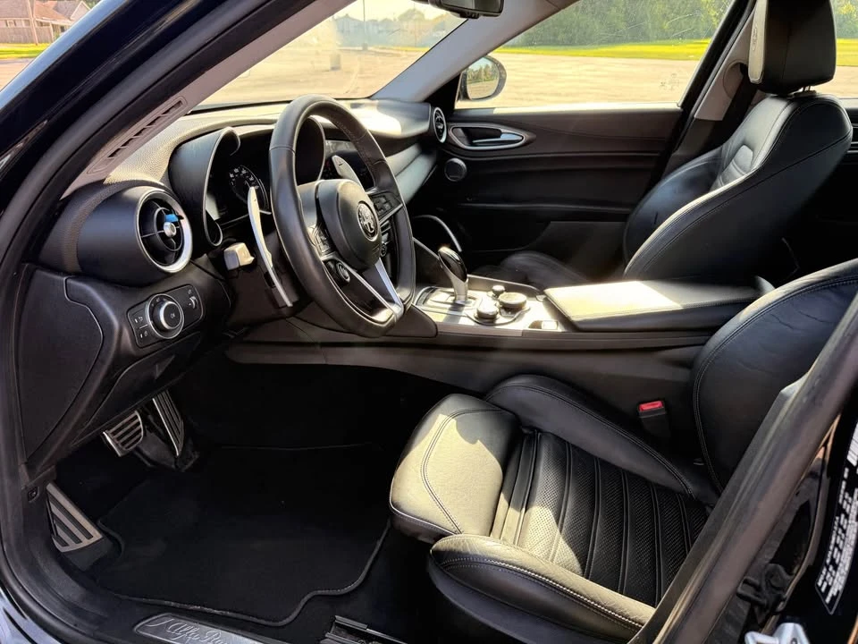 2018 Alfa Romeo Giulia - Image 10 of 14