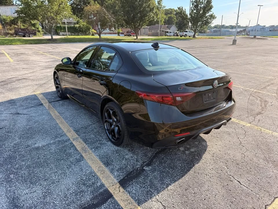 2018 Alfa Romeo Giulia - Image 7 of 14