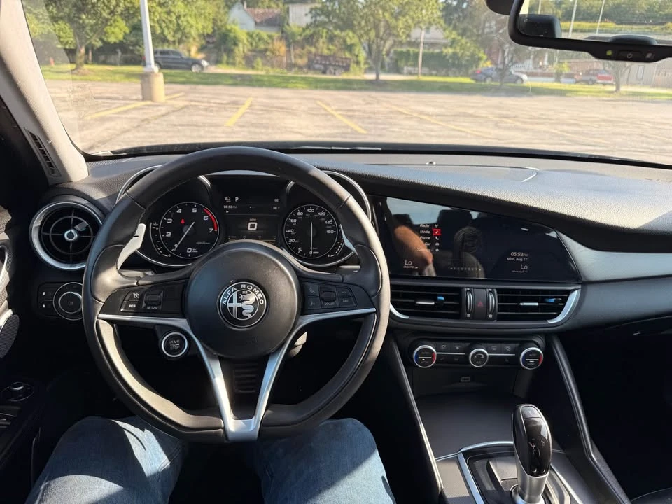 2018 Alfa Romeo Giulia - Image 12 of 14