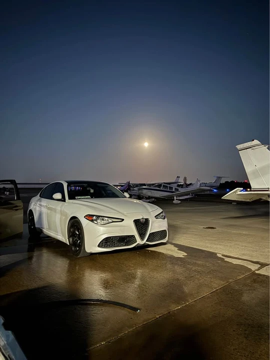 2018 Alfa Romeo Giulia - Image 18 of 20