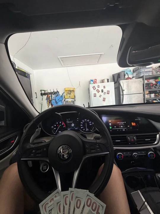 2018 Alfa Romeo Giulia - Image 4 of 4