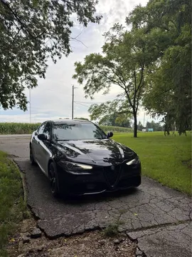 2018 Alfa Romeo Giulia Ti Sport Sedan 4D