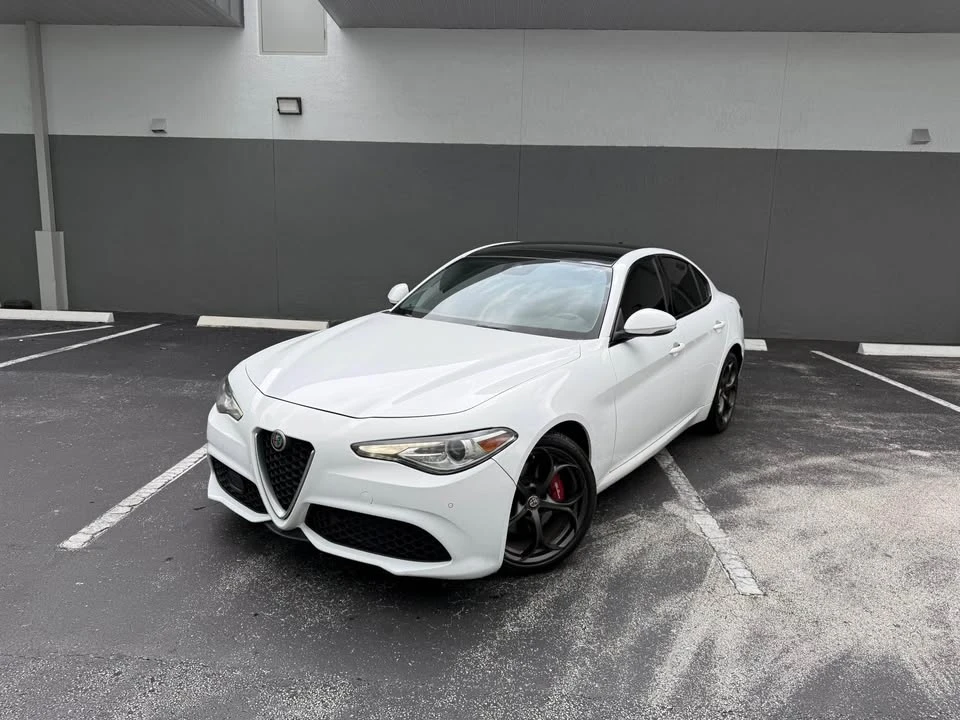 2018 Alfa Romeo Giulia - Image 2 of 16