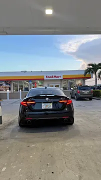 2018 Alfa Romeo Giulia Ti Sport Sedan 4D