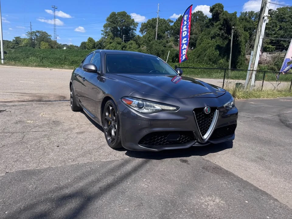 2018 Alfa Romeo Giulia - Image 7 of 13